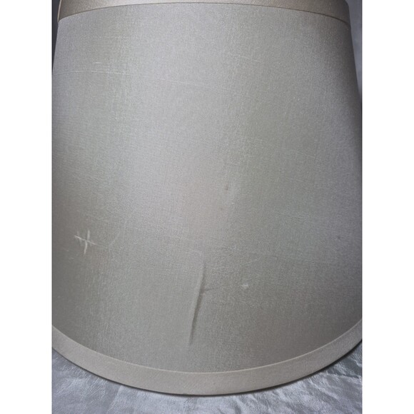 Vintage Restoration Hardware Ivory Silk Drum Roll With Slant Shade 8 1/2" T - Picture 9 of 16